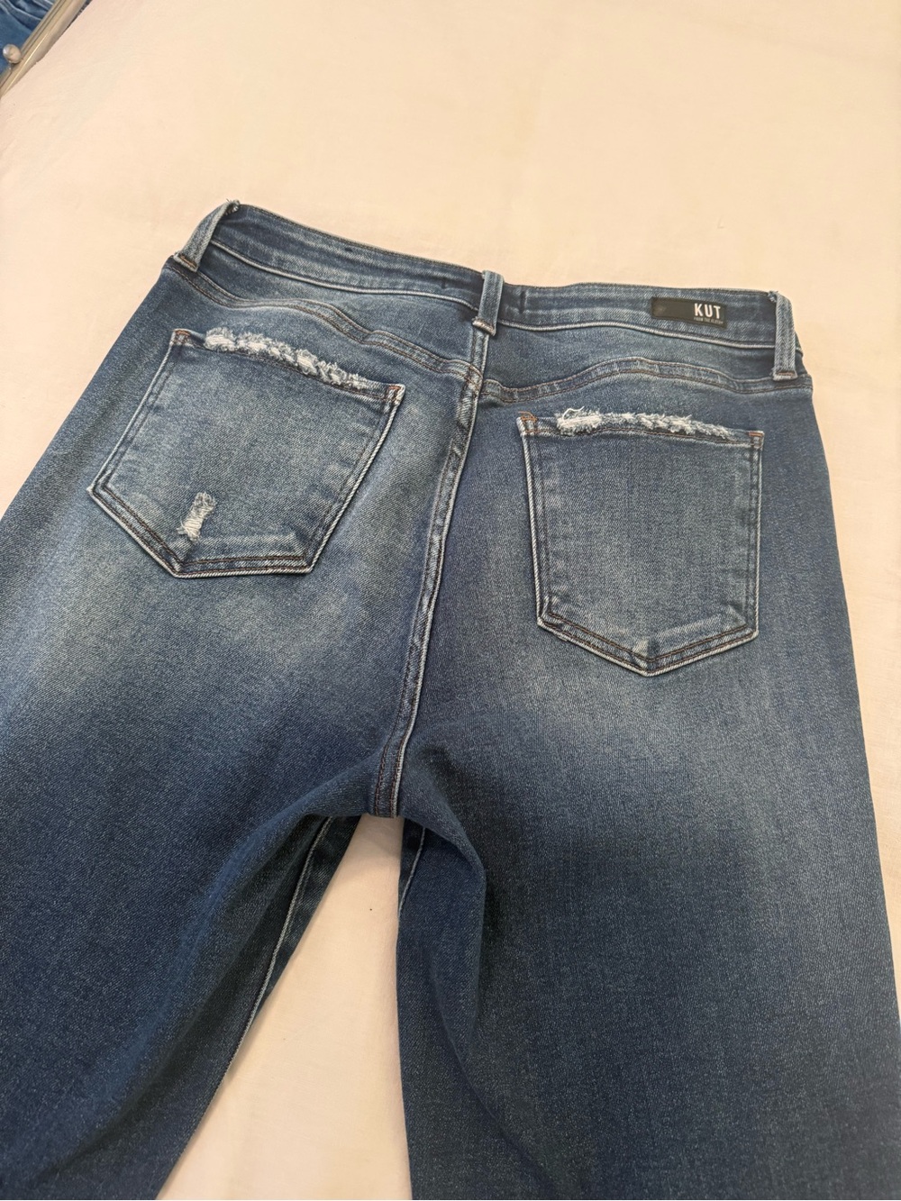 Kut from the Kloth Reese FAB AB Ankle Straight Leg Medium Blue Denim Jeans - Picture 10 of 10